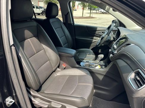Used 2024 Chevrolet Equinox Premier FWD image 32