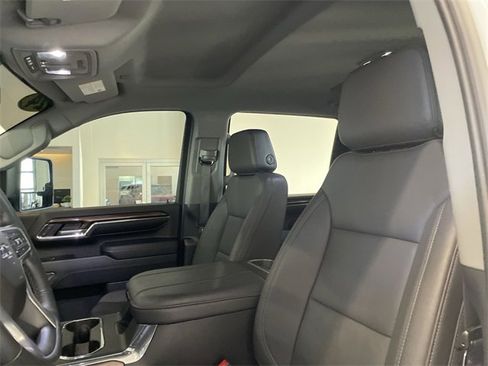 Used 2024 Chevrolet Silverado 2500 LT w/ Z71 Sport Edition image 11