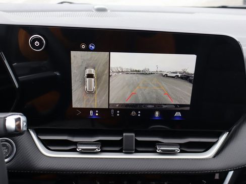 New 2026 Chevrolet Equinox LT image 13