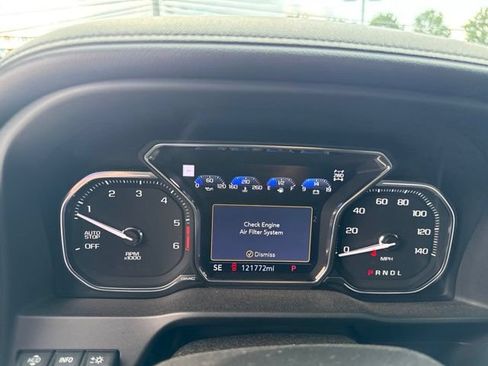 Used 2021 GMC Sierra 1500 AT4 w/ AT4 Value Package AWD/4WD image 4