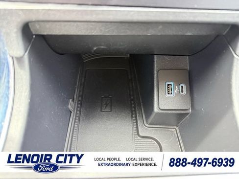 Certified 2022 Ford Edge Titanium AWD/4WD image 27