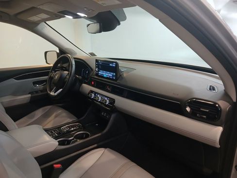 Used 2023 Honda Pilot Touring image 22