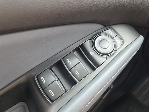 Used 2024 Buick Enclave Essence w/ Sport Touring Edition image 23