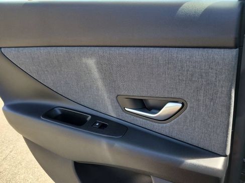 New 2026 Hyundai Elantra SEL Sport FWD image 23