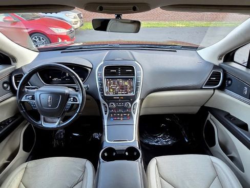 Used 2020 Lincoln Nautilus Reserve AWD/4WD image 13