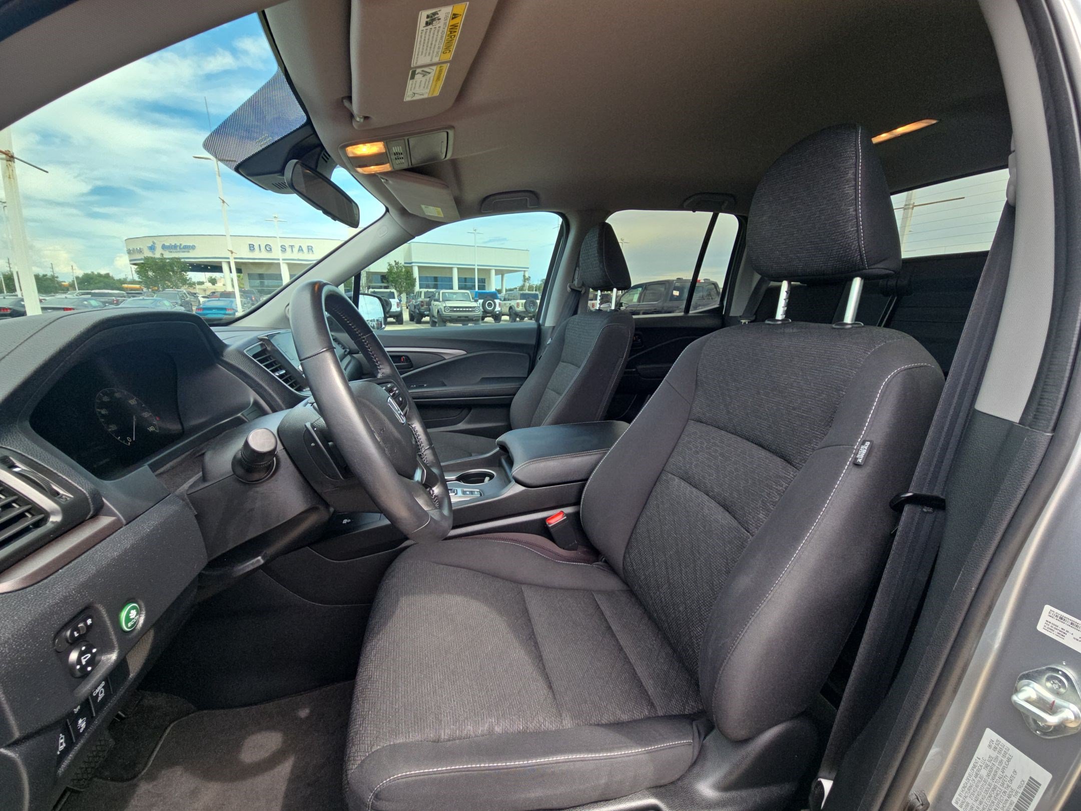 Used 2025 Honda Ridgeline Sport image 17