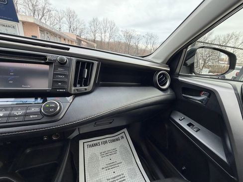 Used 2016 Toyota RAV4 XLE image 25