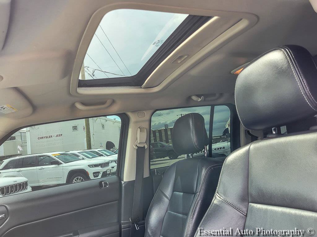 Used 2014 Jeep Patriot High Altitude FWD image 11