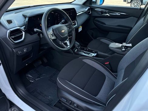 New 2026 Chevrolet TrailBlazer LT w/ Convenience Package FWD image 10