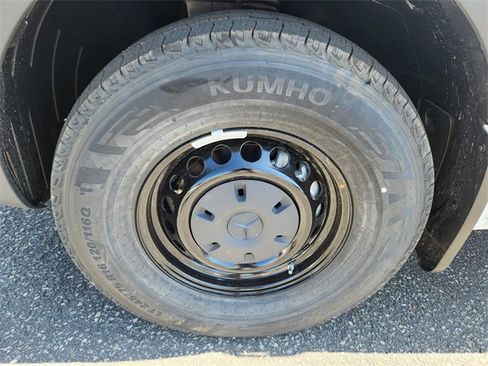 New 2025 Mercedes-Benz Sprinter 2500 image 18