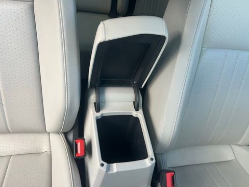 Certified 2023 Volkswagen Tiguan SE image 40