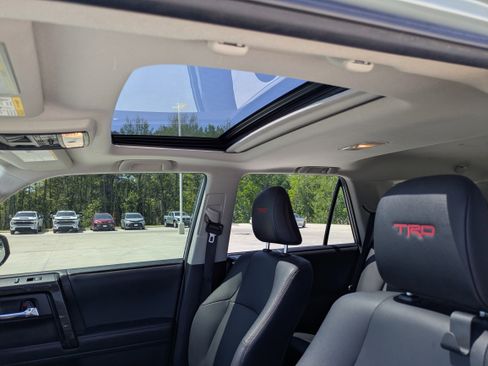 Used 2023 Toyota 4Runner TRD Off-Road Premium w/ Off Road Premium Plus Package AWD/4WD image 12