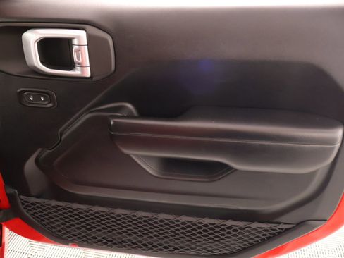 Used 2020 Jeep Wrangler Sport AWD/4WD image 14
