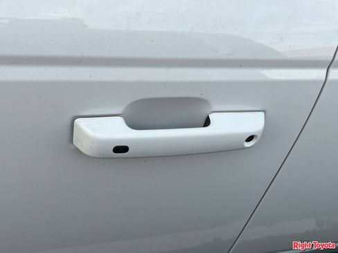 Used 2025 Ford Bronco Outer Banks AWD/4WD image 10