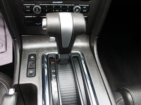 Used 2010 Ford Mustang Premium RWD image 8