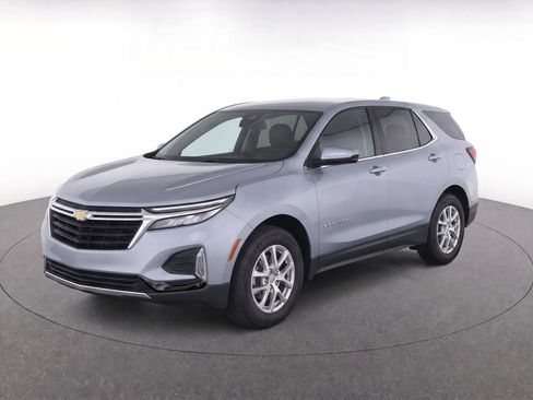 Used 2024 Chevrolet Equinox LT FWD image 19