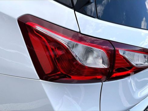 Used 2020 Chevrolet Equinox LT image 23