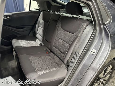 Used 2019 Hyundai Ioniq Plug-In Hybrid image 8