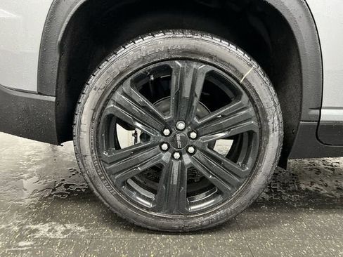 New 2026 GMC Acadia Elevation image 33