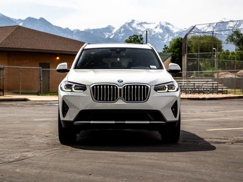 Used 2023 BMW X3 xDrive30i w/ Premium Package AWD/4WD image 8