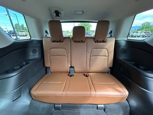 New 2026 Nissan Pathfinder Platinum w/ Cargo Package AWD/4WD image 46