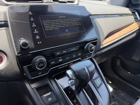 Used 2020 Honda CR-V Touring image 12