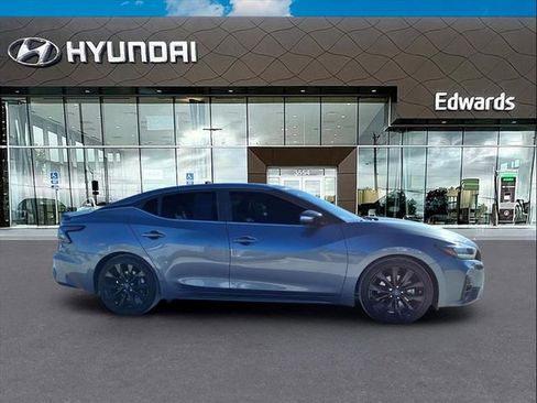 Used 2023 Nissan Maxima SR w/ Sport Mat Group image 8