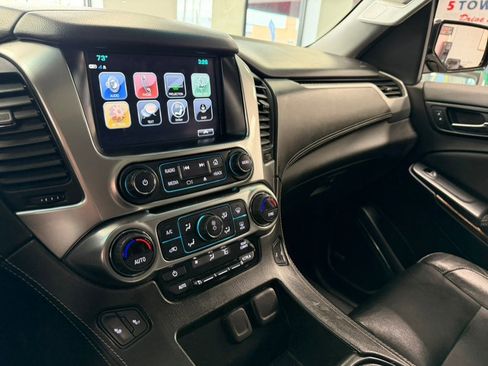 Used 2020 Chevrolet Suburban LT image 57