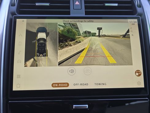 Used 2023 Land Rover Discovery S R-Dynamic image 22