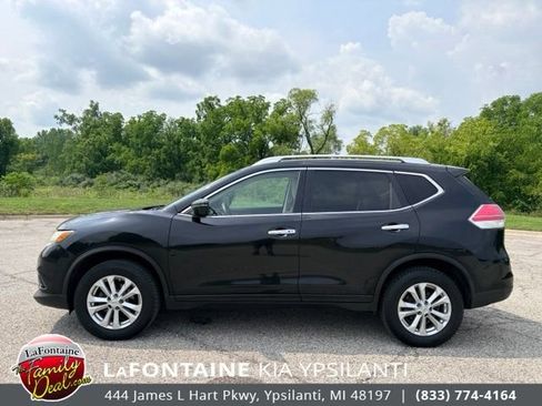 Used 2016 Nissan Rogue SV AWD/4WD image 2
