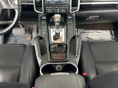 Used 2013 Porsche Cayenne Diesel image 38