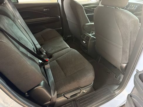 Used 2022 Honda Pilot Sport image 31