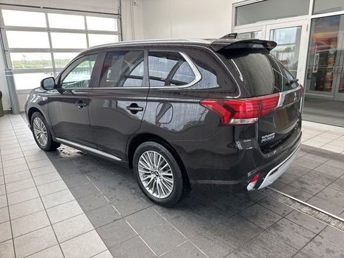 Used 2021 Mitsubishi Outlander SEL AWD/4WD image 3