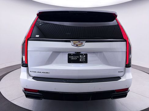 Used 2023 Cadillac Escalade ESV Sport Platinum AWD/4WD image 18