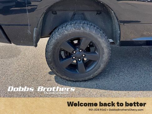Used 2015 RAM 1500 Tradesman w/ Black Ram 1500 Express Group AWD/4WD image 12