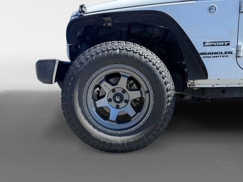 Used 2017 Jeep Wrangler Unlimited Sport w/ Quick Order Package 24S image 16