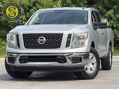 Used 2019 Nissan Titan SV w/ SV Convenience Package