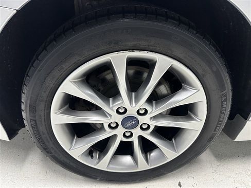 Used 2017 Ford Fusion Energi SE image 13