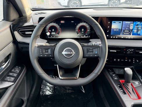 New 2026 Nissan Kicks SR w/ Cold Weather Package FWD image 20