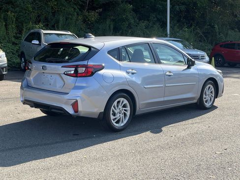 Certified 2025 Subaru Impreza 2.0i image 5