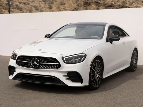 Used 2023 Mercedes-Benz E 450 Coupe image 5