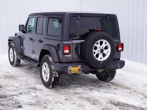 Used 2021 Jeep Wrangler Unlimited Islander image 4