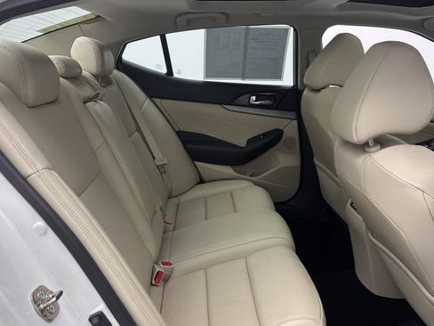 Used 2016 Nissan Maxima 3.5 SL FWD image 32