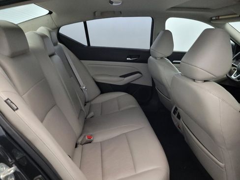 Used 2019 Nissan Altima 2.5 Platinum FWD image 19