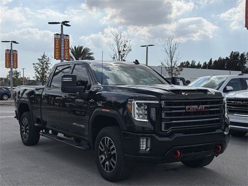 Used 2022 GMC Sierra 2500 AT4 image 4