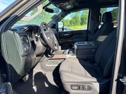 Used 2022 Chevrolet Silverado 2500 LT w/ Convenience Package AWD/4WD image 7