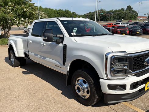 New 2026 Ford F350 Platinum AWD/4WD image 2