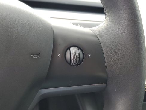 Used 2023 Tesla Model 3 Standard Range RWD image 23