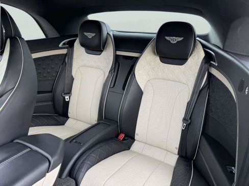 Used 2022 Bentley Continental GT AWD/4WD image 50