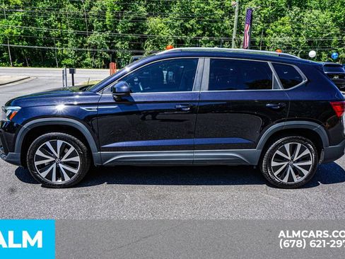 Used 2024 Volkswagen Taos SE FWD image 7